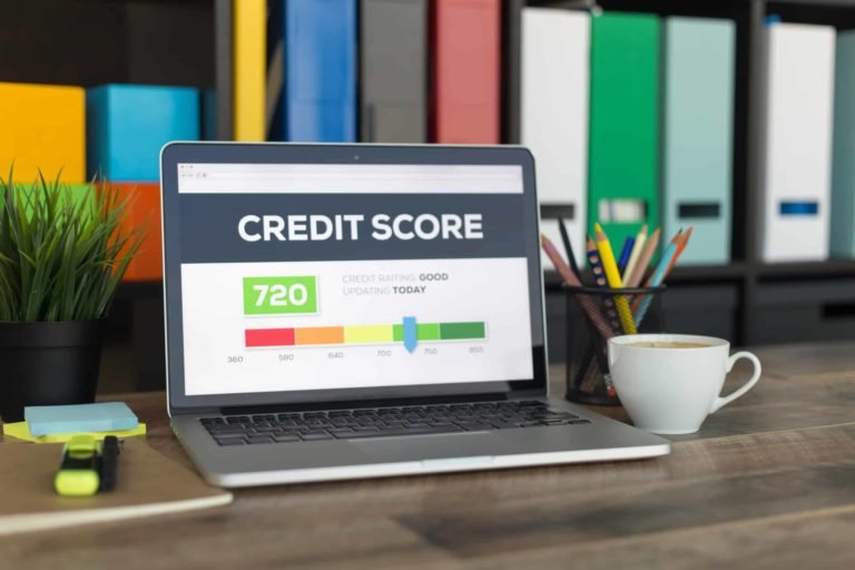Credit‌ ‌Report‌ ‌VS‌ ‌Credit‌ ‌Score